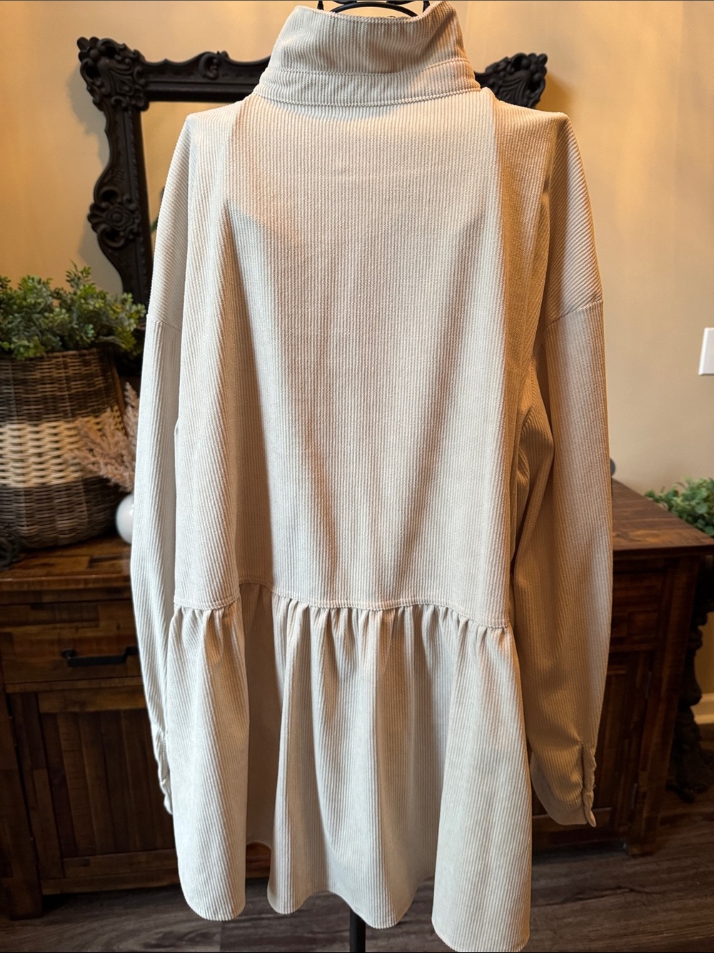 Women's Cream Button-Front Peplum Jacket - Picture 3 of 5